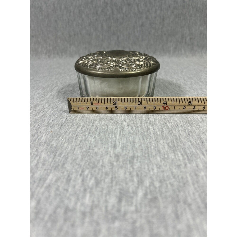Vintage Ornate Victorian Silver Plate & Glass Vanity Powder Jar or Trinket Box - Picture 3 of 16